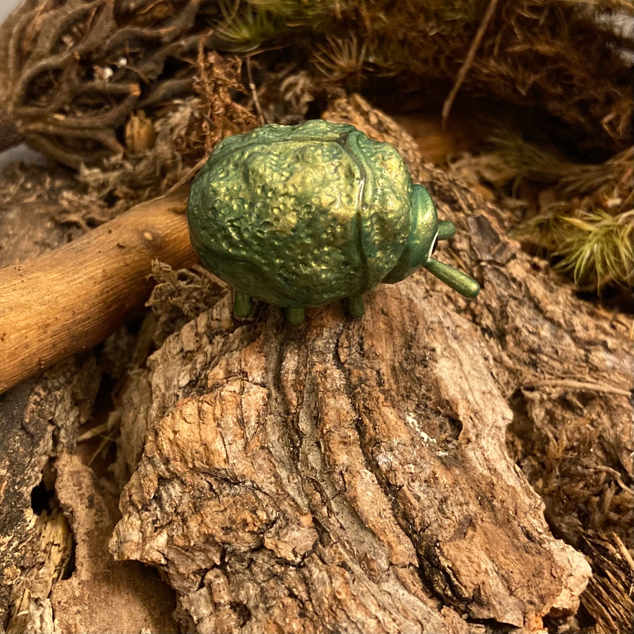 Chlamisus smaragdinus Sculpture