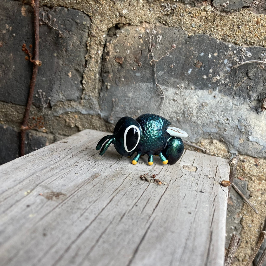 Perilampus hyalinus Sculpture